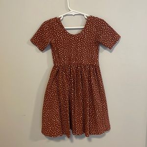Alice + Ames short sleeve ballet style dress.